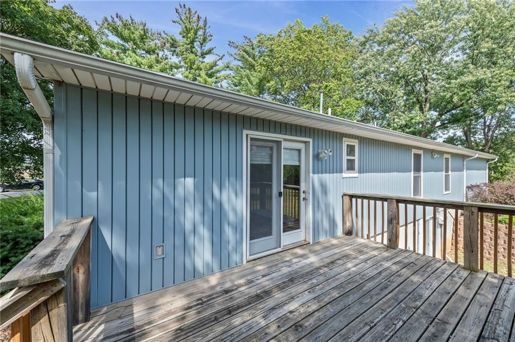 Photo 14 of 41 - 14141 Stillwell Road