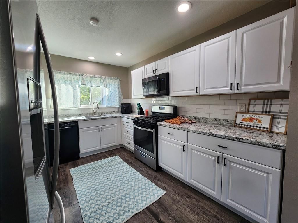 3517 SLOAN Drive — photo 8