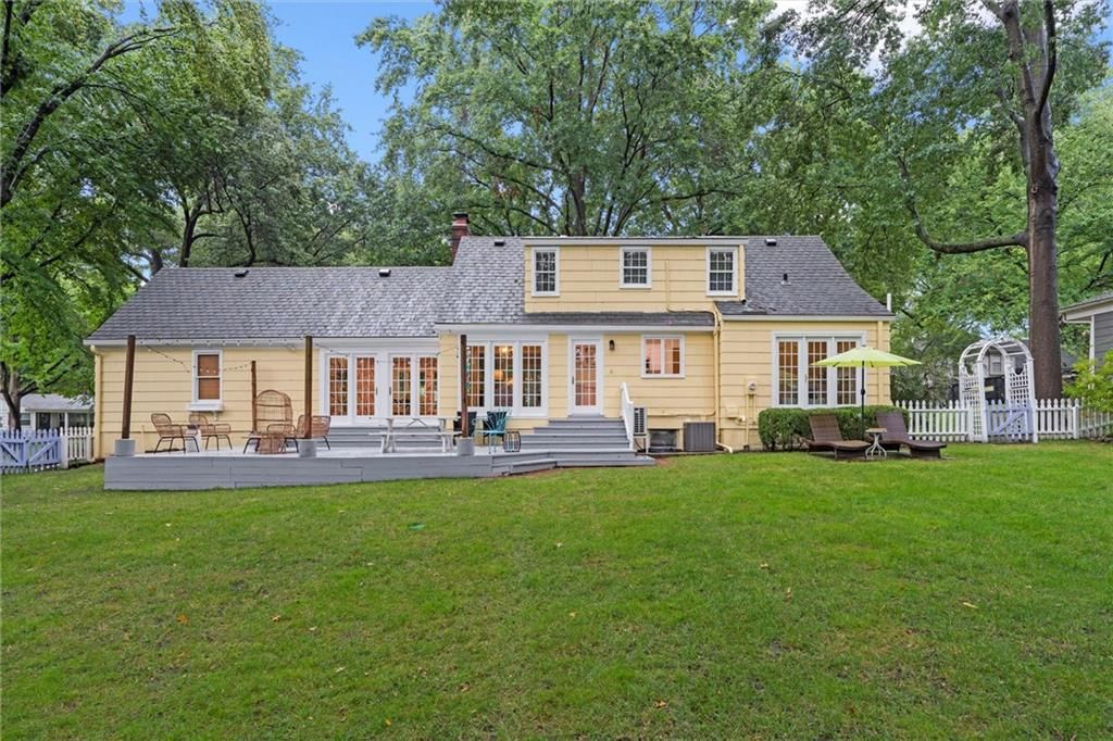 Photo 33 of 41 - 8600 Sagamore Road