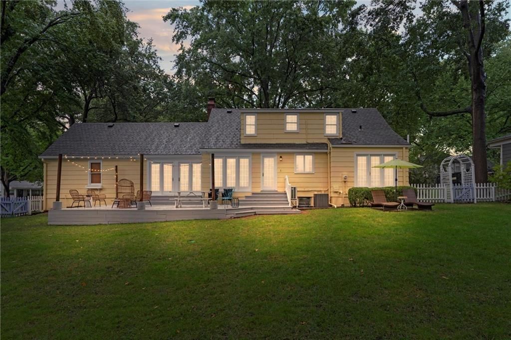 Photo 34 of 41 - 8600 Sagamore Road
