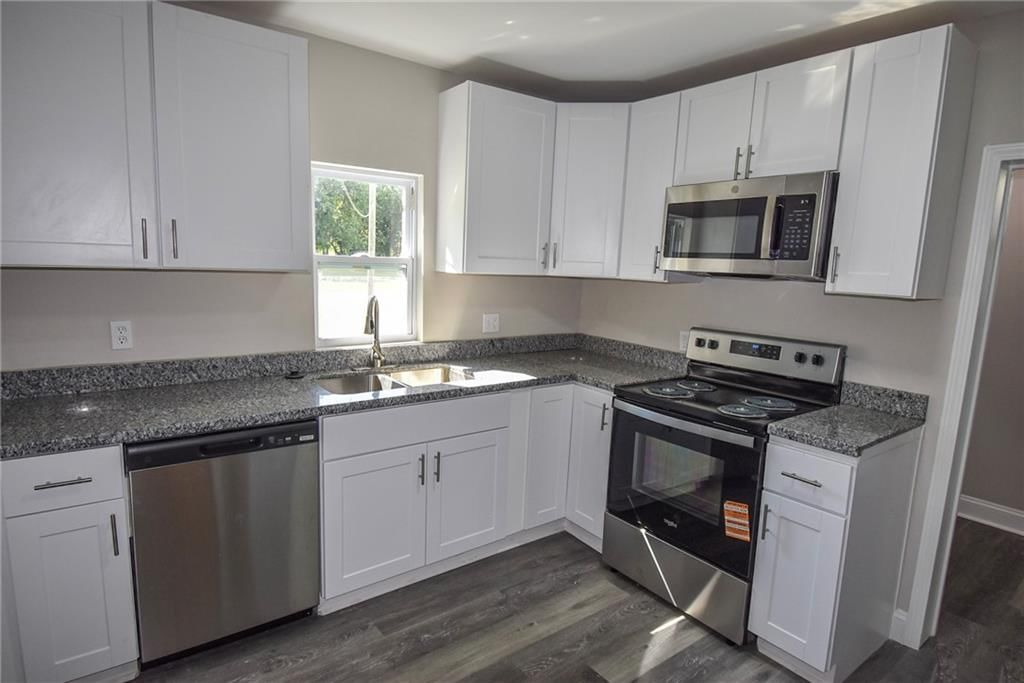 209 Main Street — photo 8