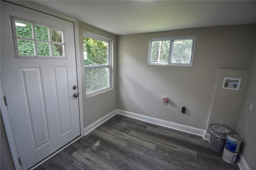 209 Main Street — photo 10