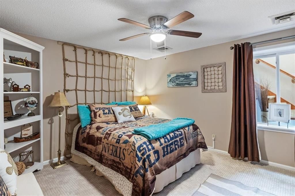 404 Bronco Lane — photo 30