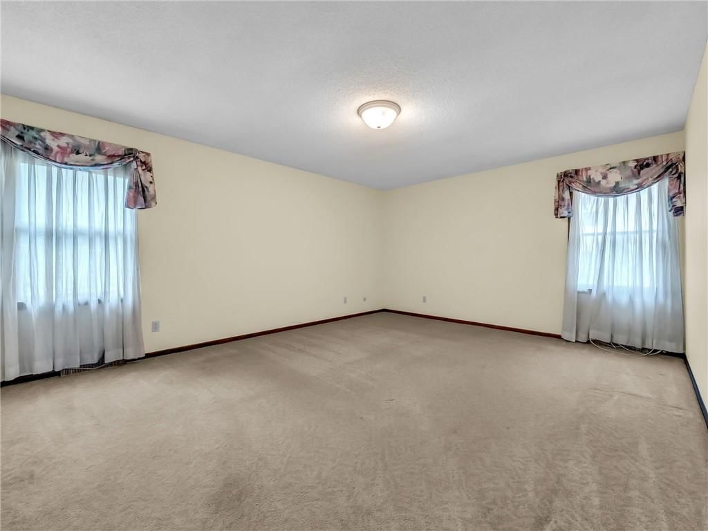 907 N Forest Lane — photo 24