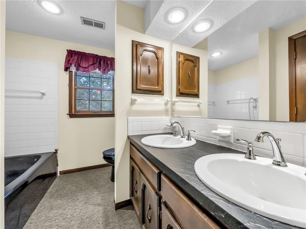 907 N Forest Lane — photo 40