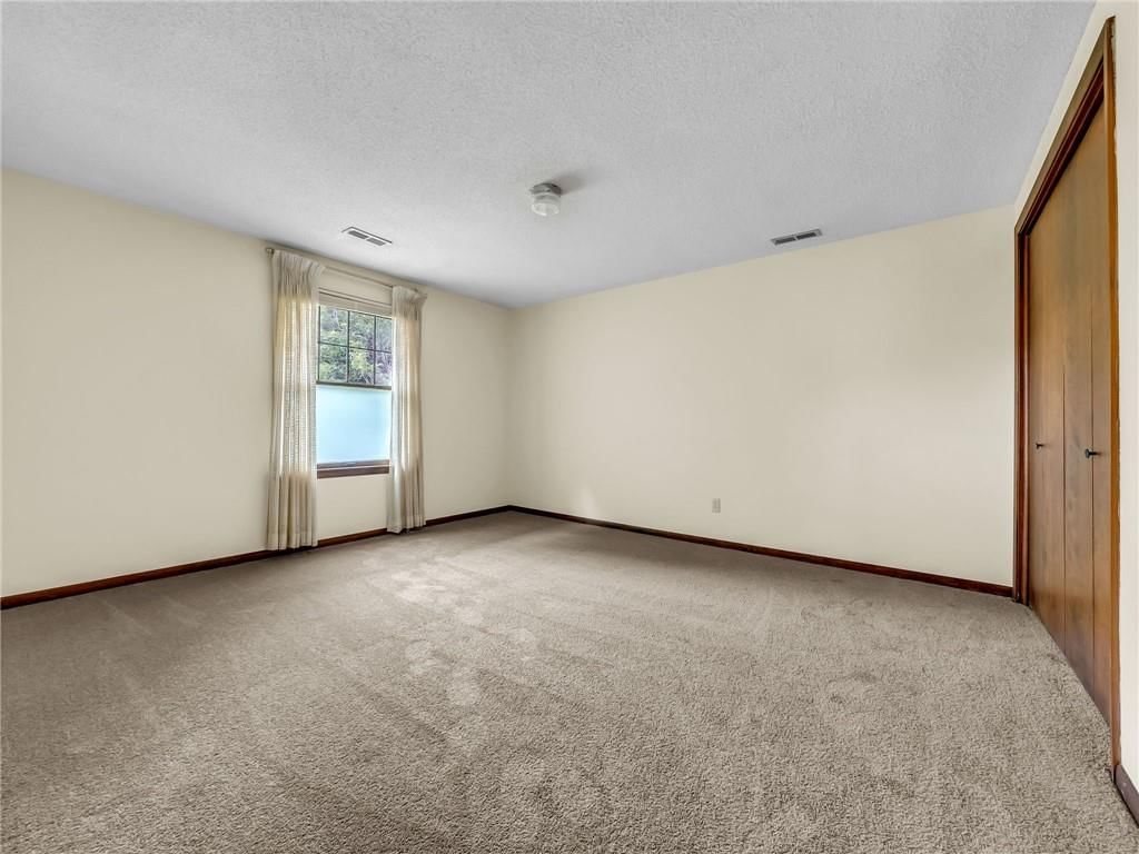 907 N Forest Lane — photo 41