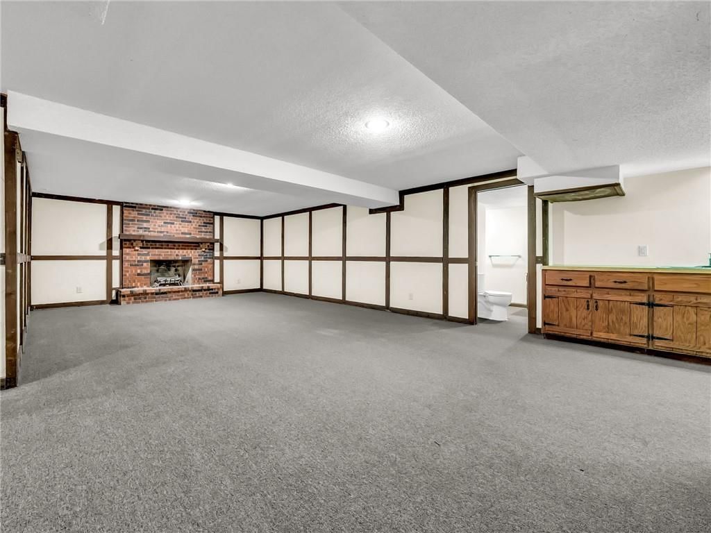 907 N Forest Lane — photo 45