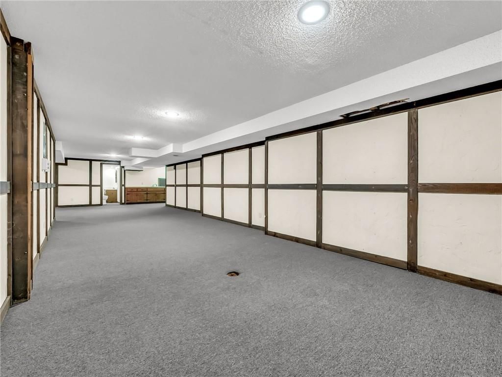 907 N Forest Lane — photo 46