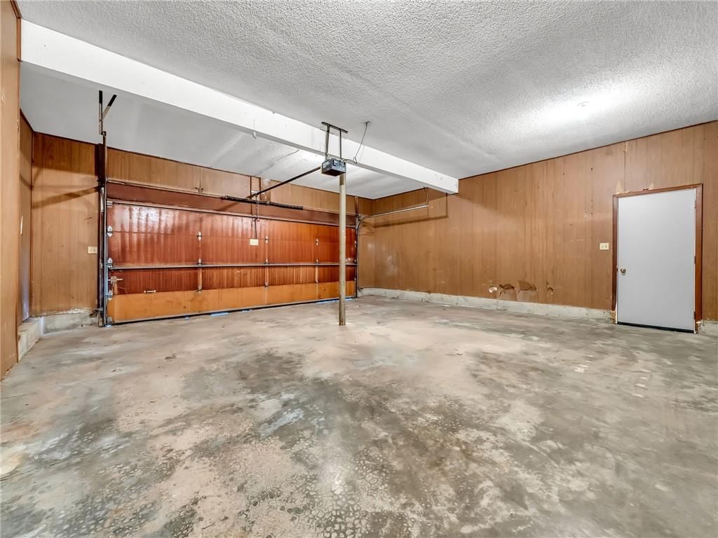 907 N Forest Lane — photo 48