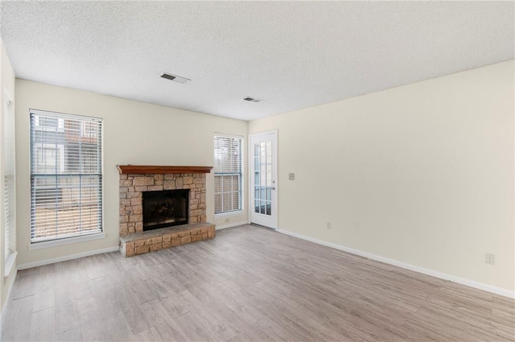 12659 W 110th Terrace — photo 2