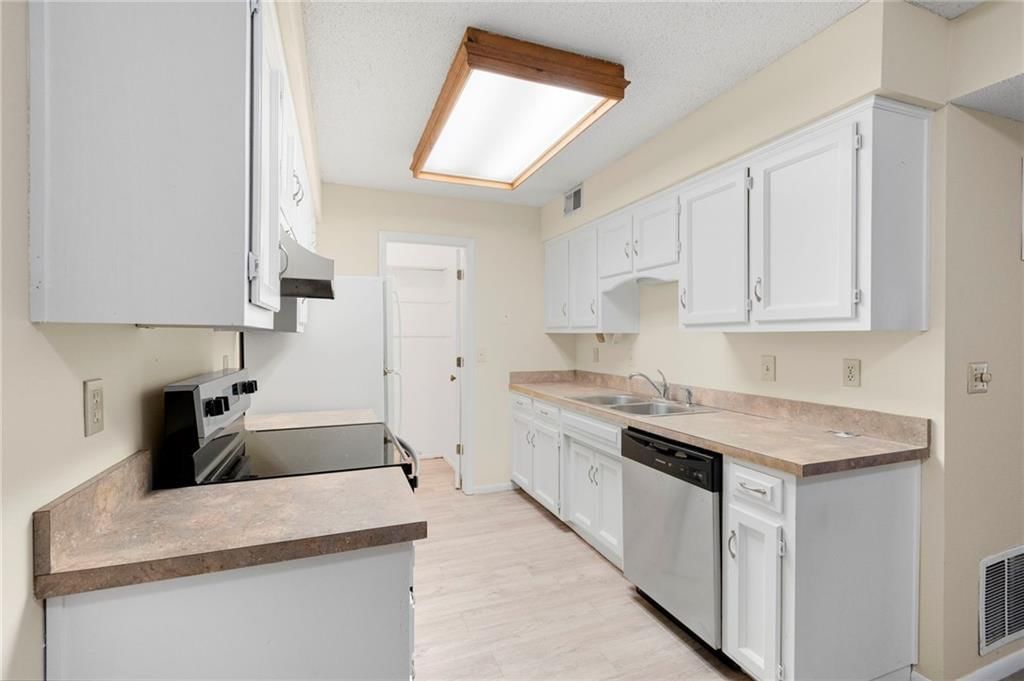 12659 W 110th Terrace — photo 8