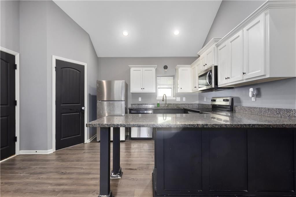 Photo 7 of 27 - 4321 N Jackson Avenue