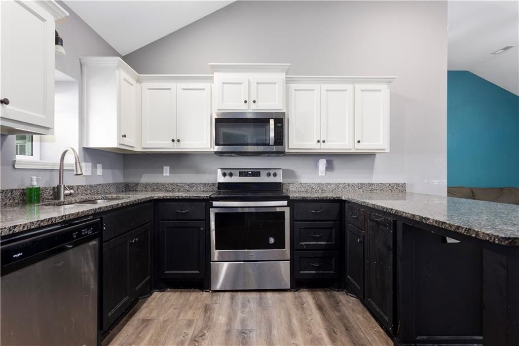Photo 8 of 27 - 4321 N Jackson Avenue