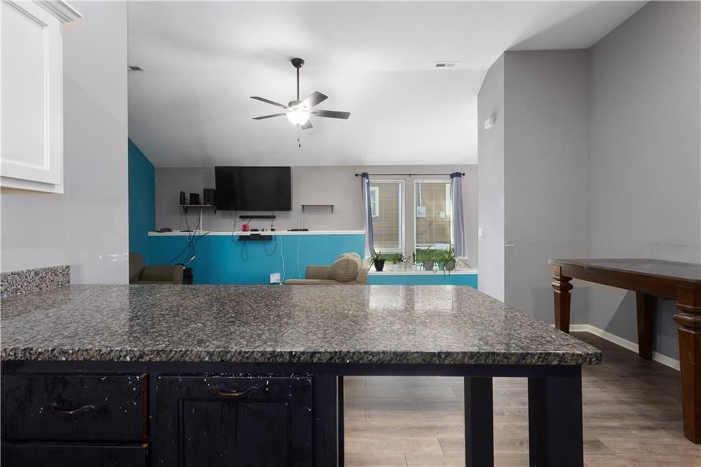 Photo 9 of 27 - 4321 N Jackson Avenue
