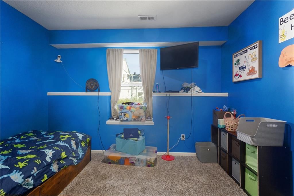 Photo 12 of 27 - 4321 N Jackson Avenue