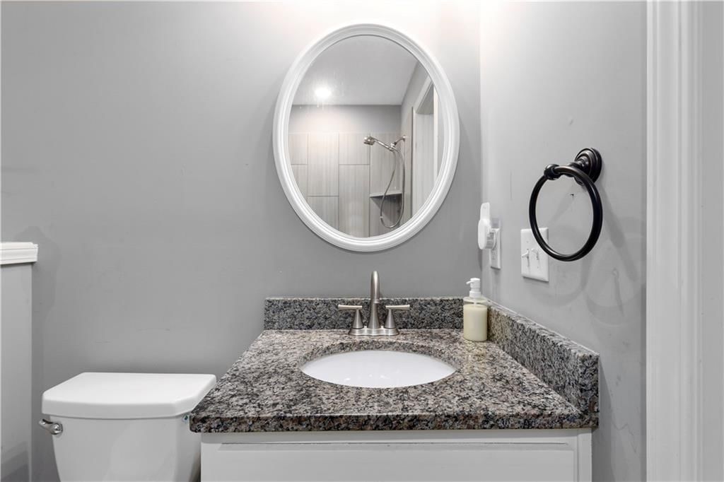 Photo 15 of 27 - 4321 N Jackson Avenue