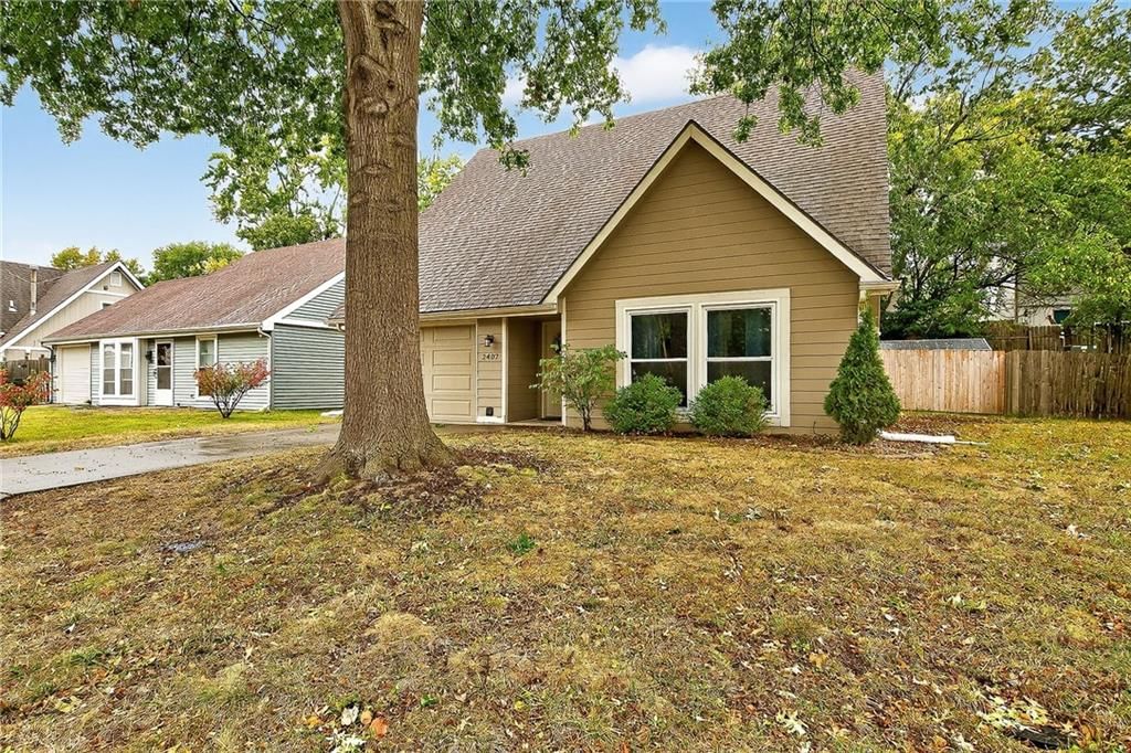 2407 Yosemite Drive — photo 2