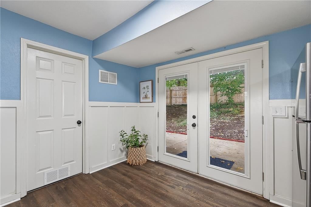 2407 Yosemite Drive — photo 10