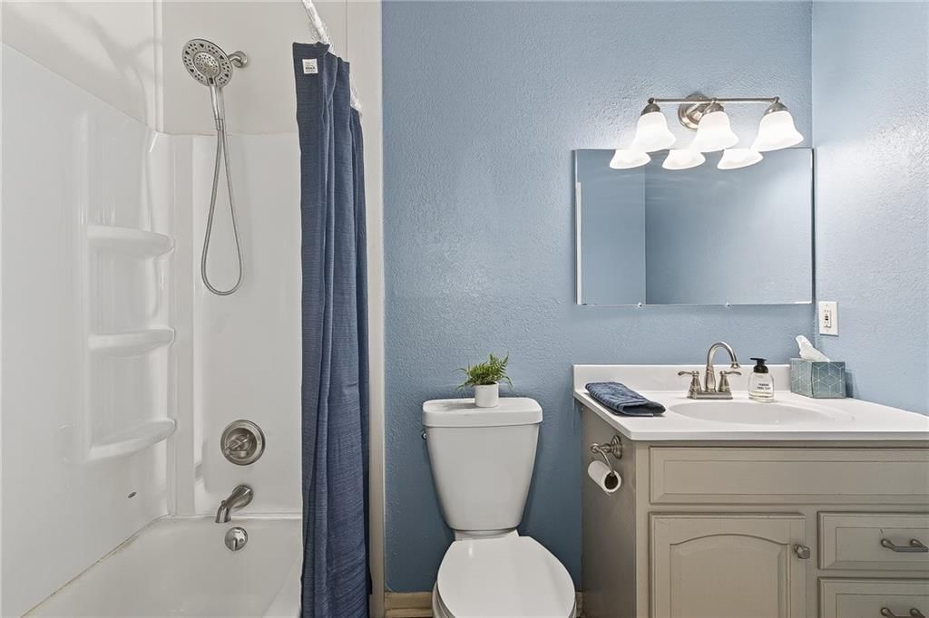 2407 Yosemite Drive — photo 12