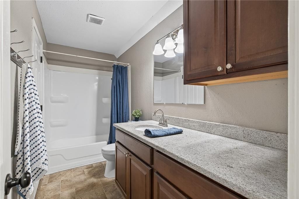2407 Yosemite Drive — photo 19