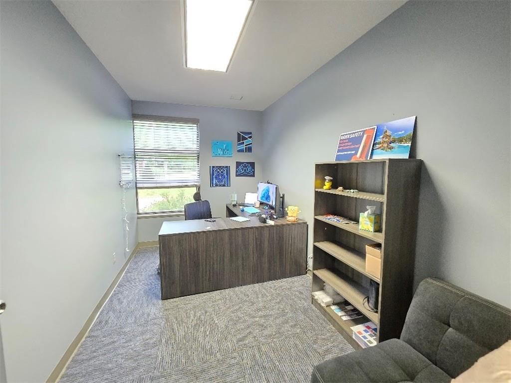 401 N East Street — photo 22