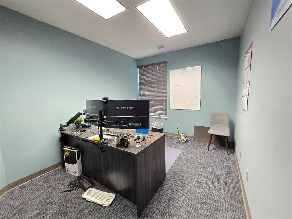 401 N East Street — photo 28