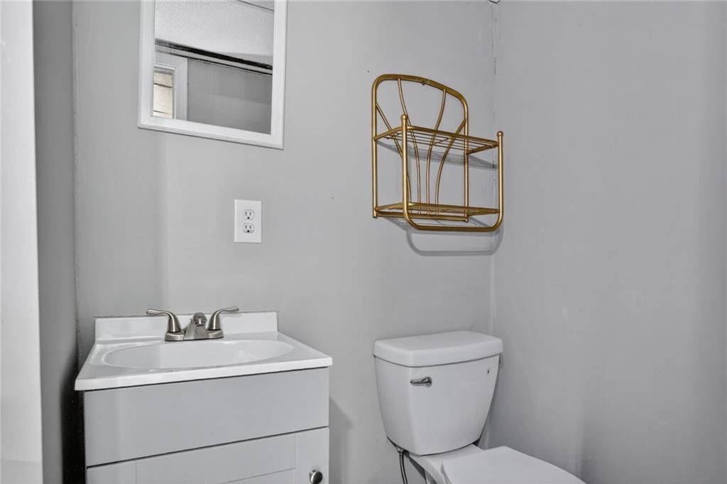 Photo 12 of 16 - 15622 W 126TH Street