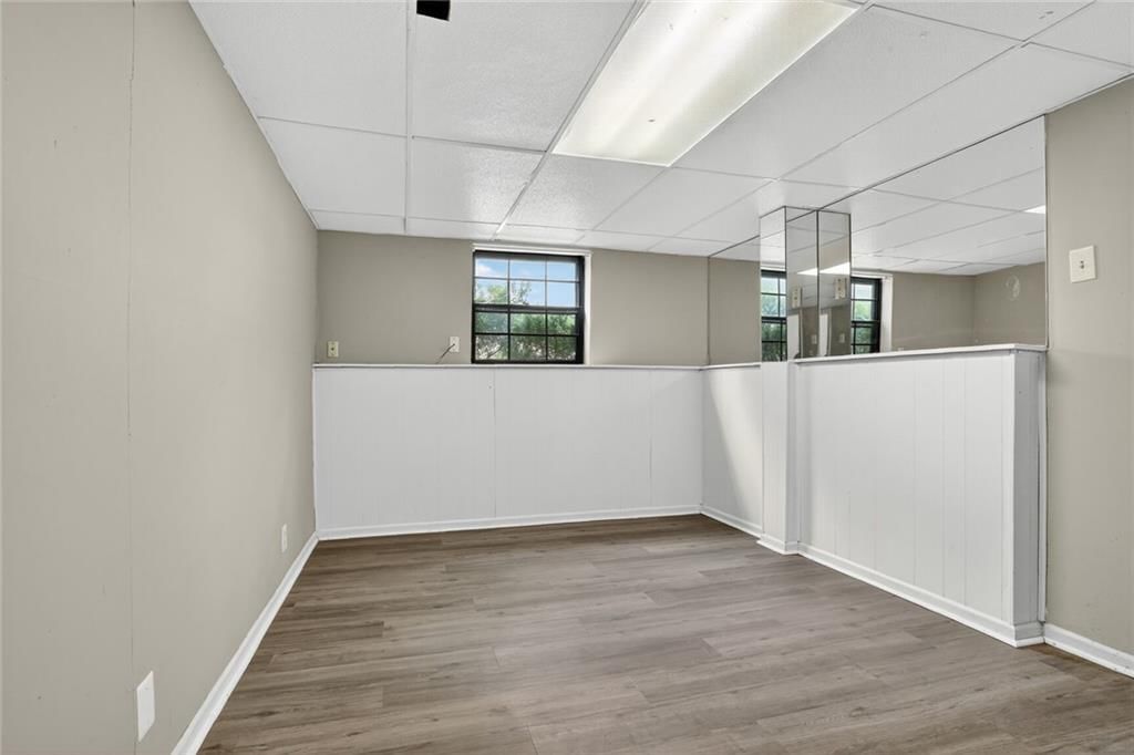 Photo 13 of 16 - 15622 W 126TH Street