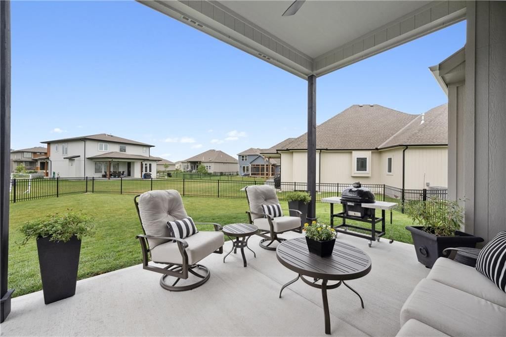 Photo 37 of 37 - 9260 Saddletop Street