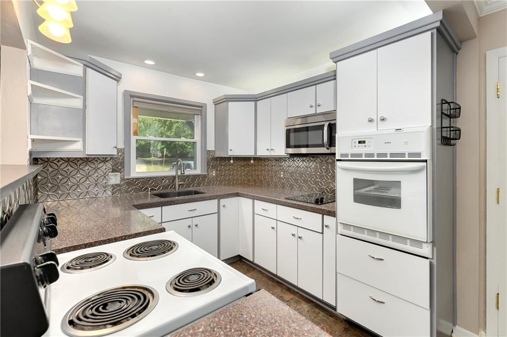 9503 Grandview Street — photo 12