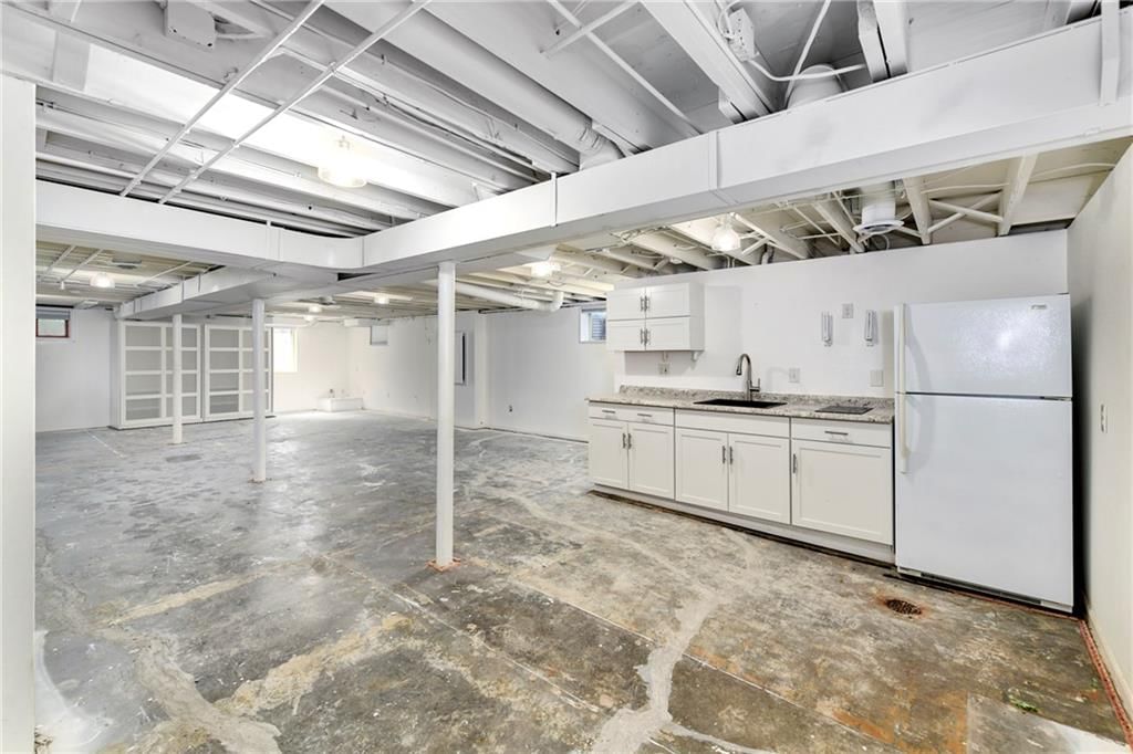 9503 Grandview Street — photo 24