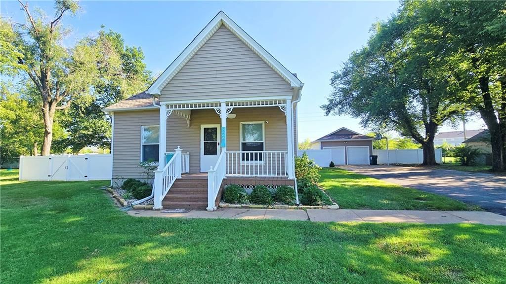 324 W 23rd Street, Fort Scott, KS
