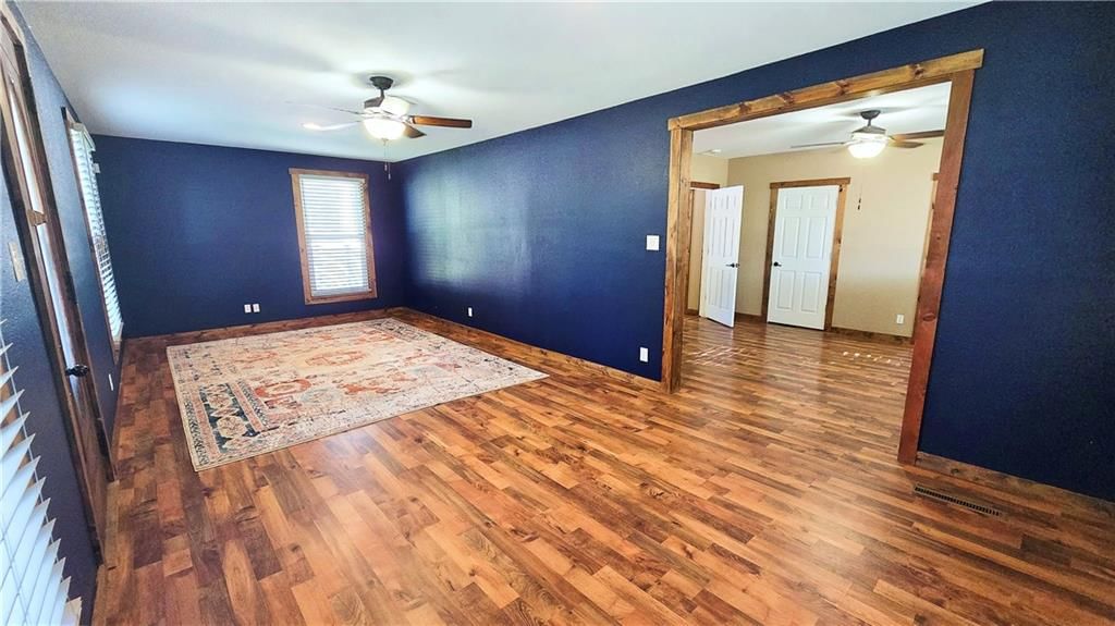 324 W 23rd Street — photo 12