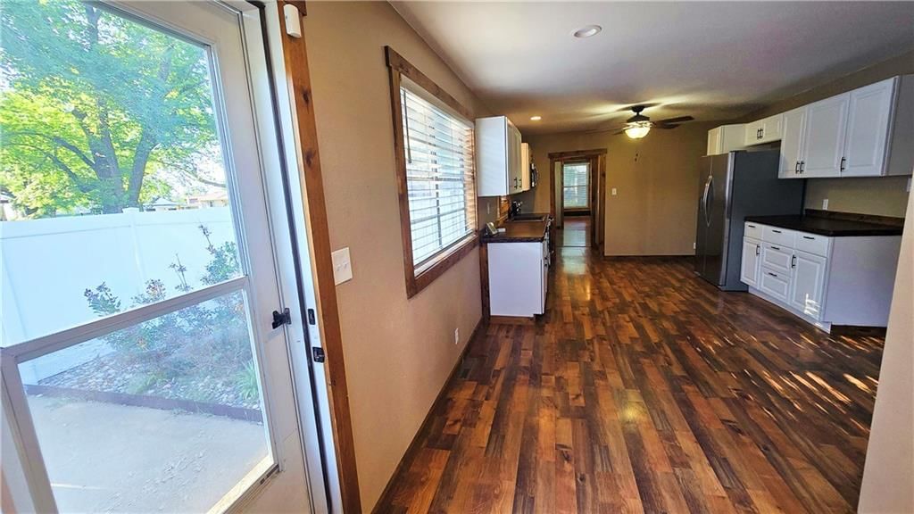 324 W 23rd Street — photo 18