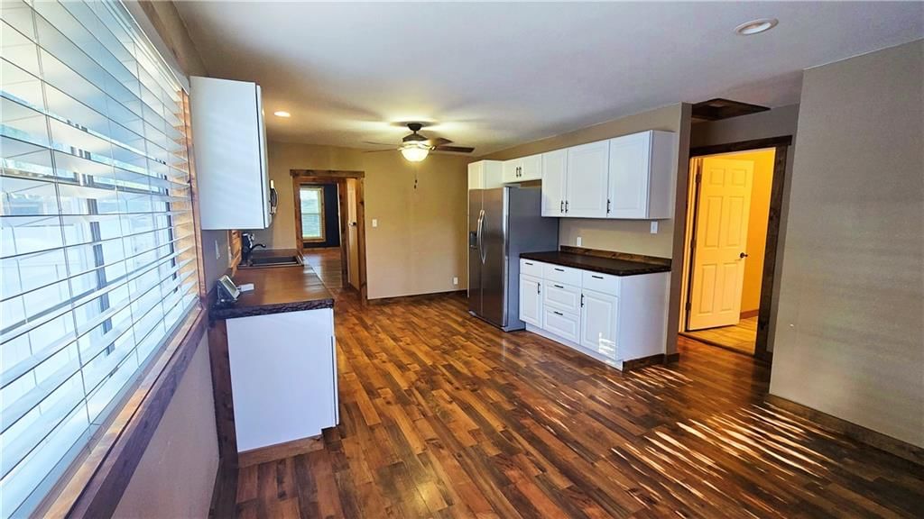 324 W 23rd Street — photo 19