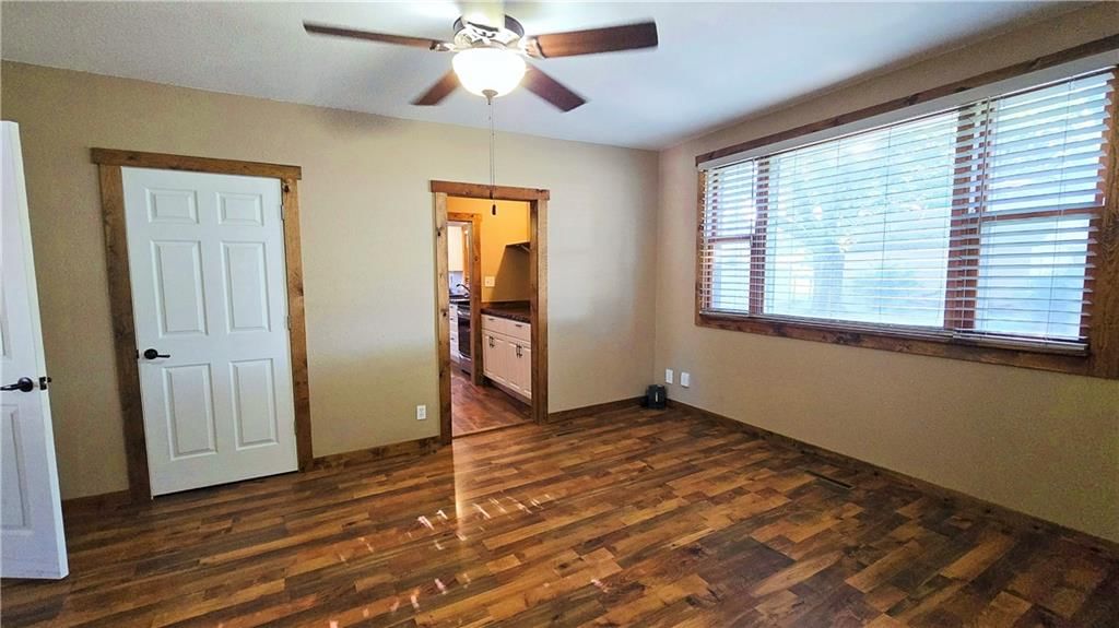 324 W 23rd Street — photo 27