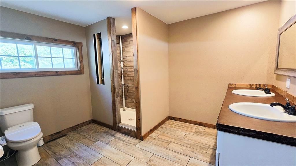 324 W 23rd Street — photo 33