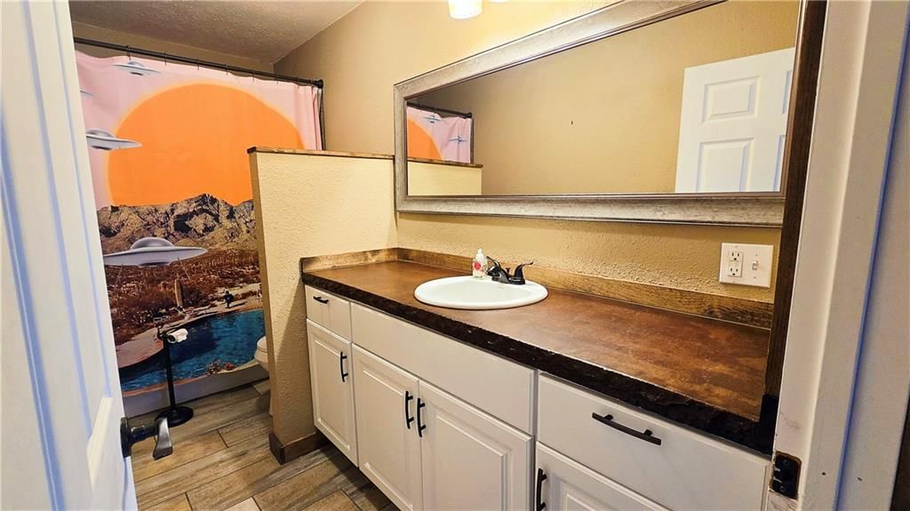 324 W 23rd Street — photo 35