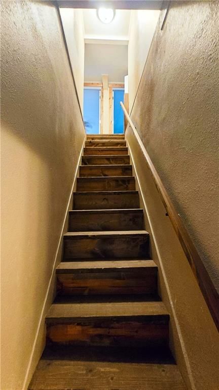 324 W 23rd Street — photo 41