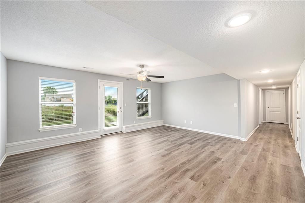 705 Poplar Circle — photo 3