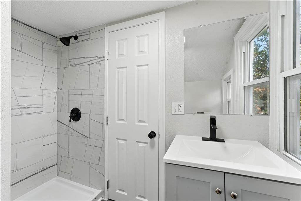2602 N 18th Street — photo 34