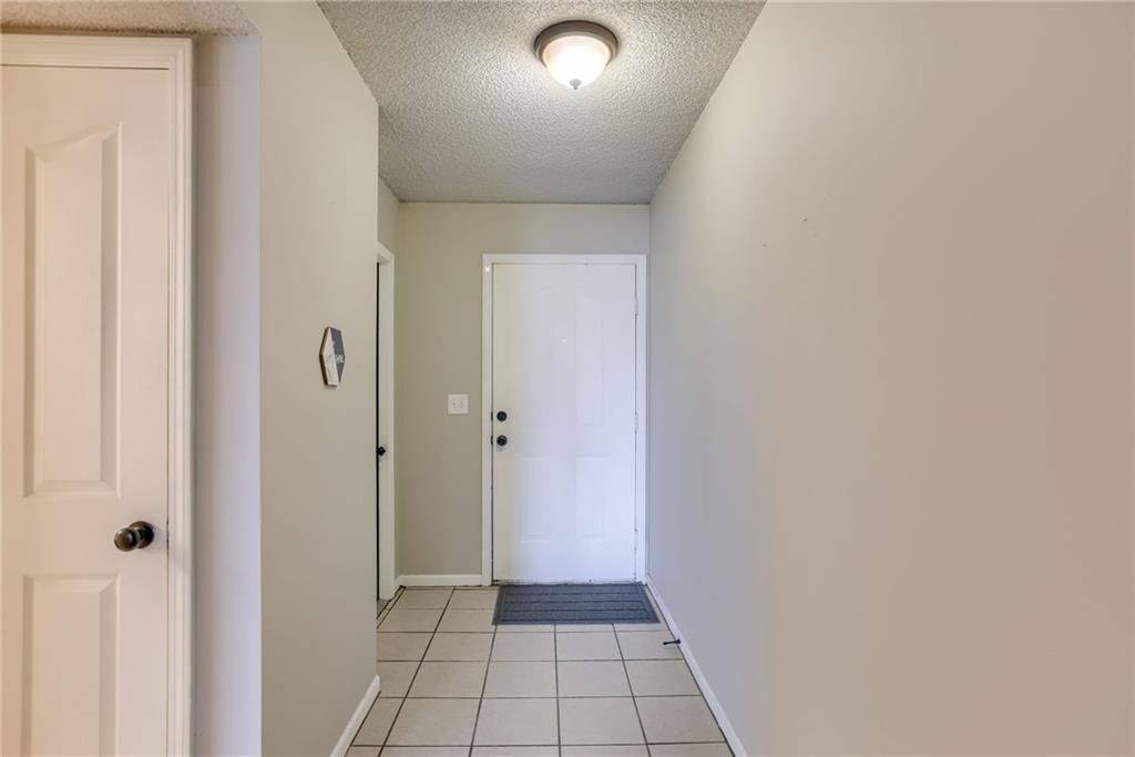 Photo 3 of 19 - 851 E 167th Court