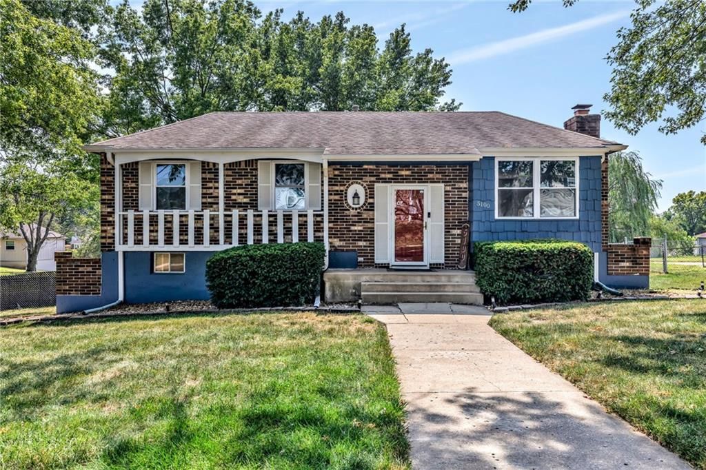 5100 NW DOWNING Street, Blue Springs, MO