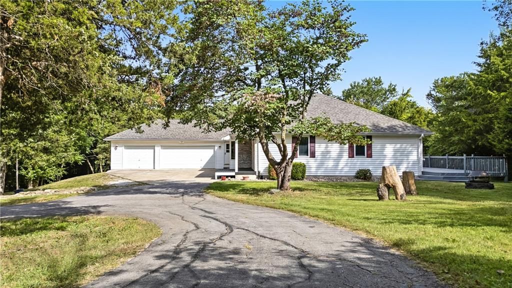 Photo 4 of 50 - 26770 W 226th Street