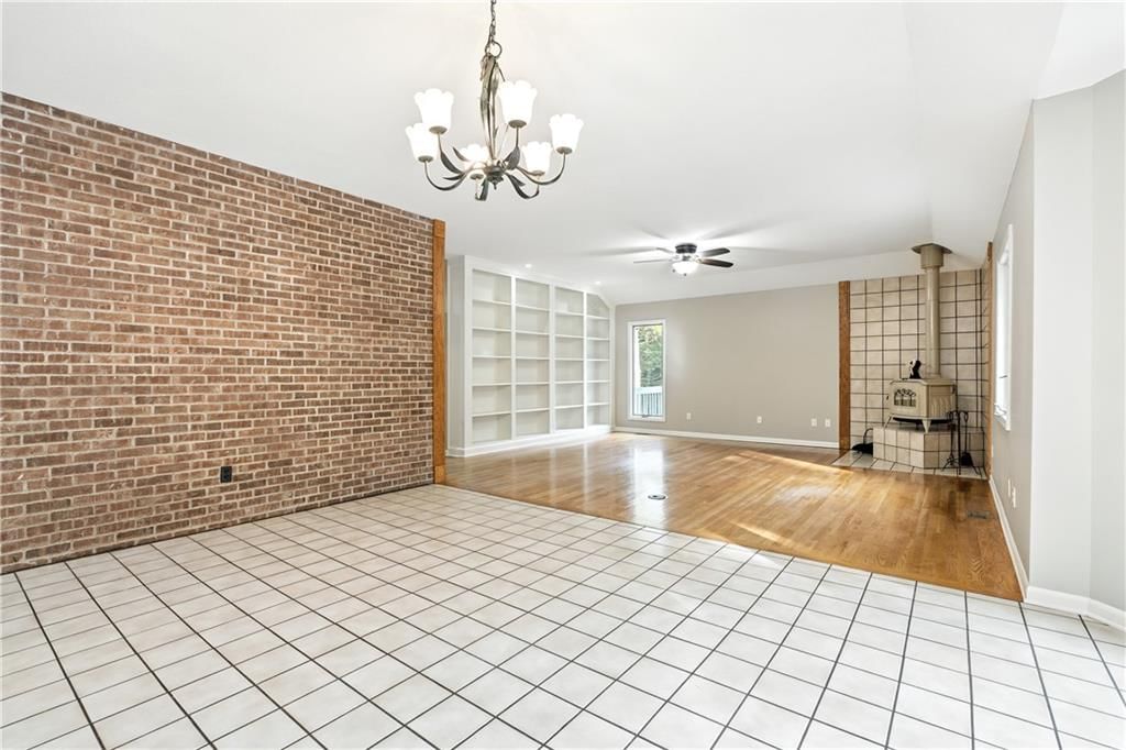 Photo 15 of 50 - 26770 W 226th Street