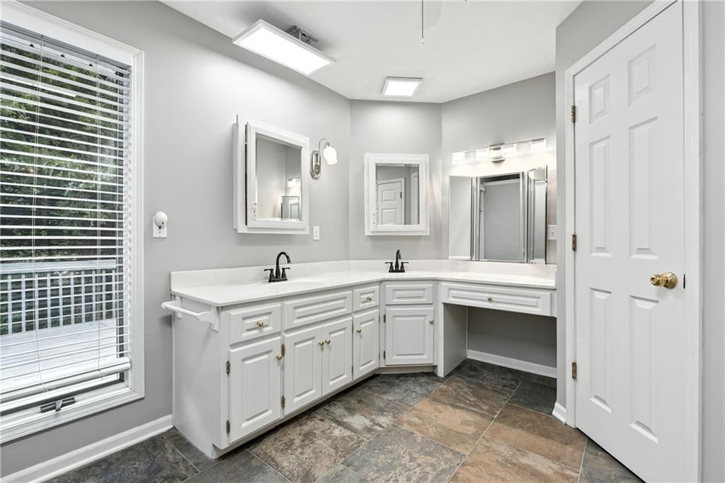 Photo 27 of 50 - 26770 W 226th Street