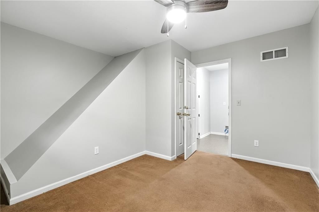 Photo 34 of 50 - 26770 W 226th Street