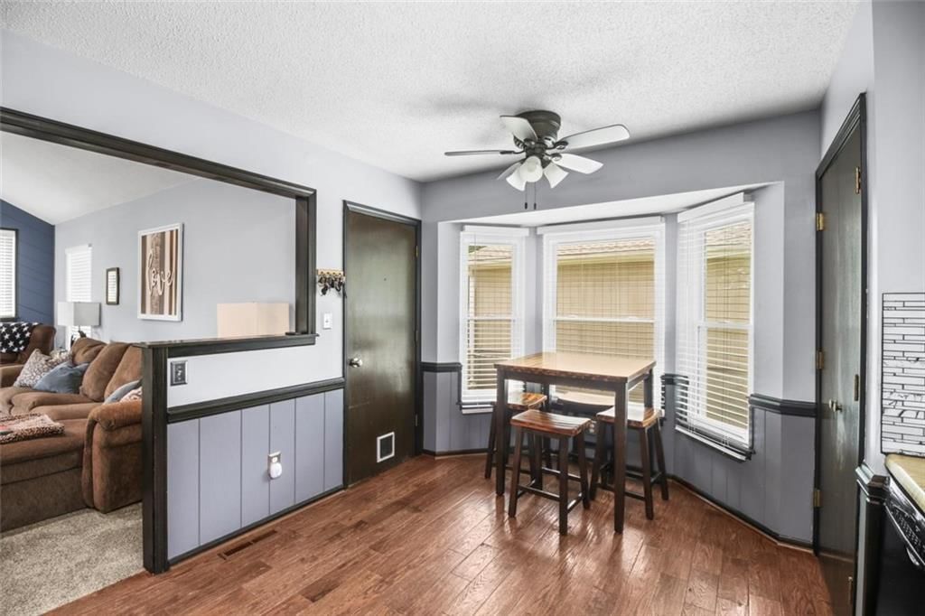 Photo 10 of 22 - 19215 E 13TH Street