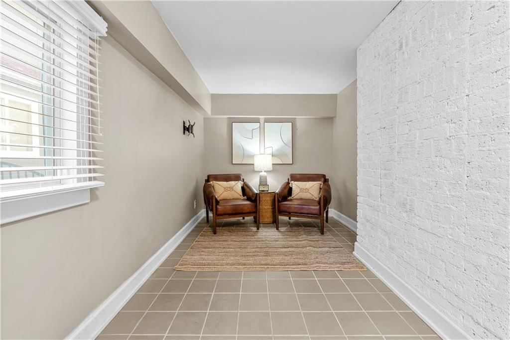 6330 Oak Street — photo 11