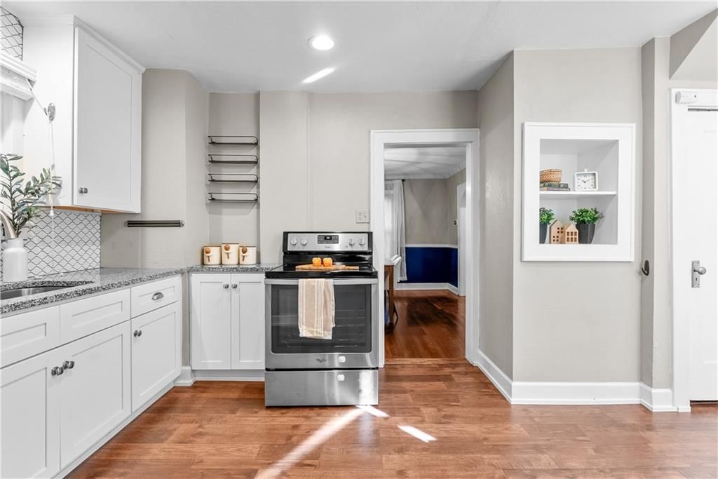 6330 Oak Street — photo 19